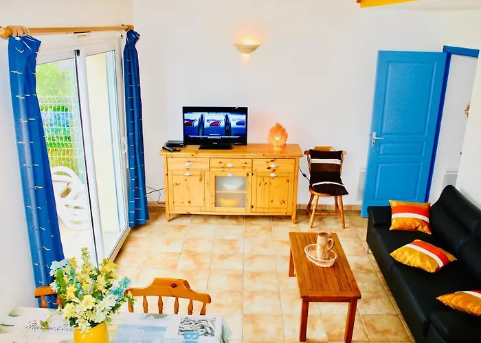 Les Oiseaux Holiday home